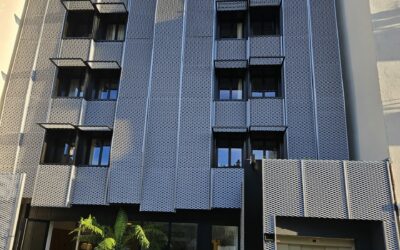 Façade en métal déployé pour ce nouvel hôtel à Vanves